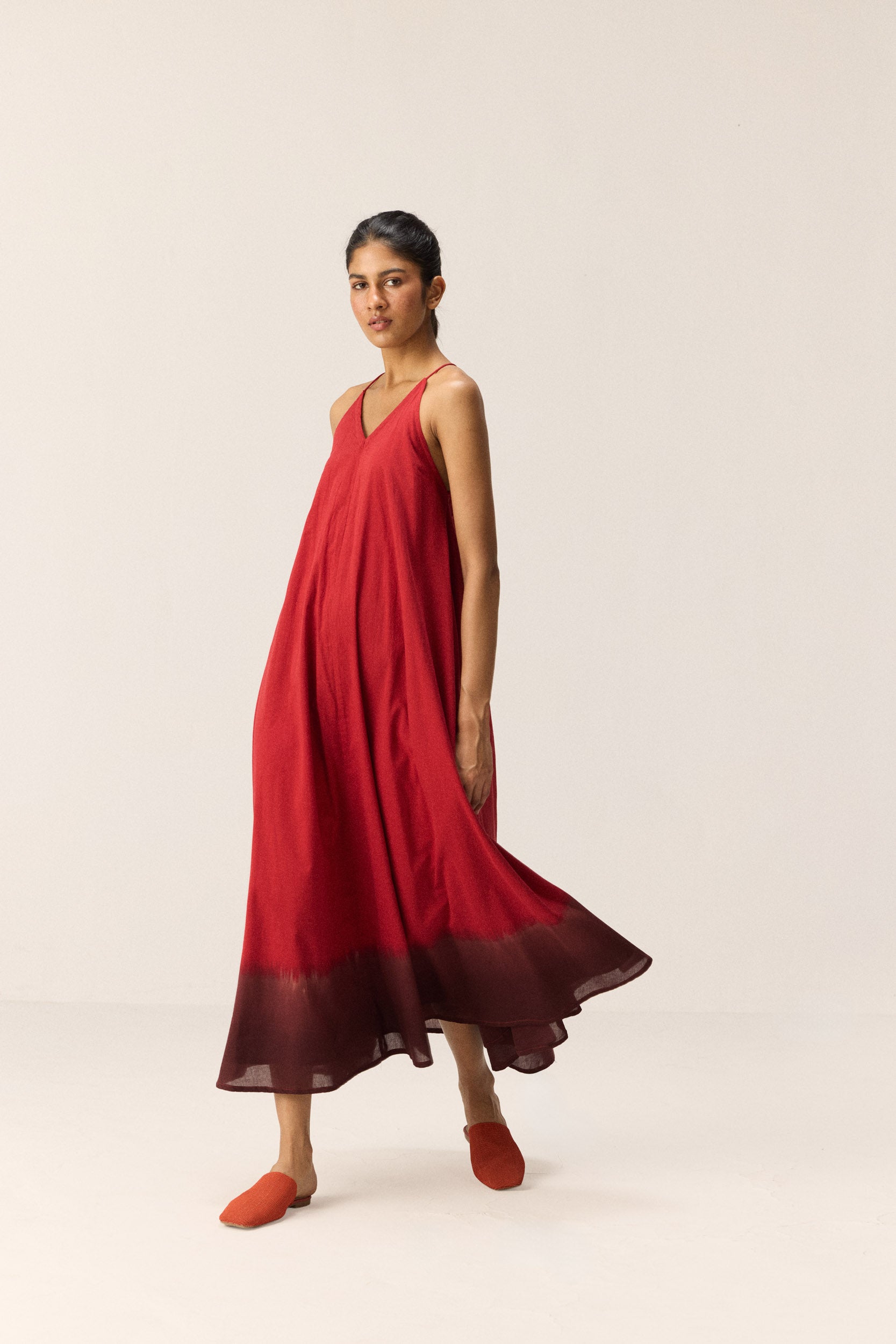 ワンピース MADELYN EMBROIDERY DRESS 28753801_S_1400x.jpg?v=1736319893