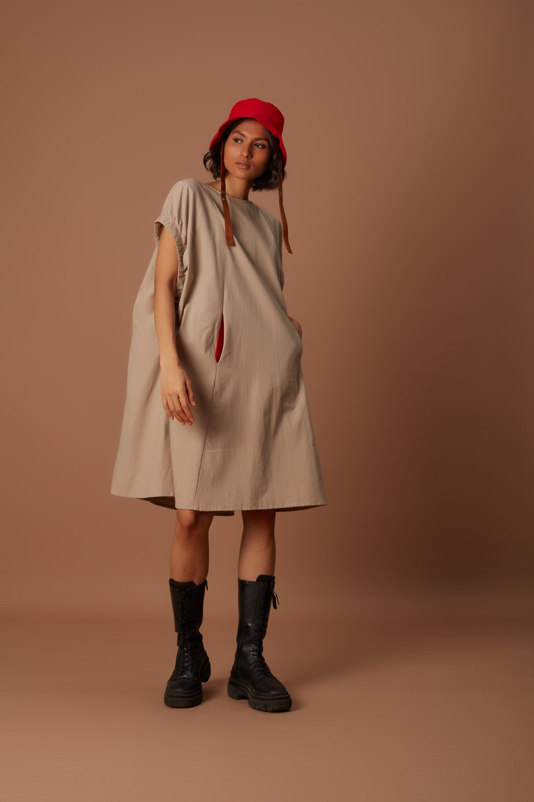 Clara Dress Beige