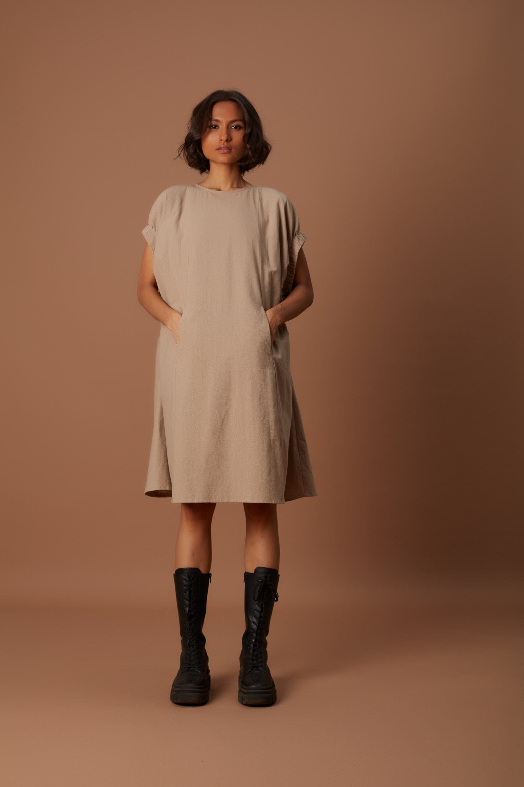 Clara Dress Beige