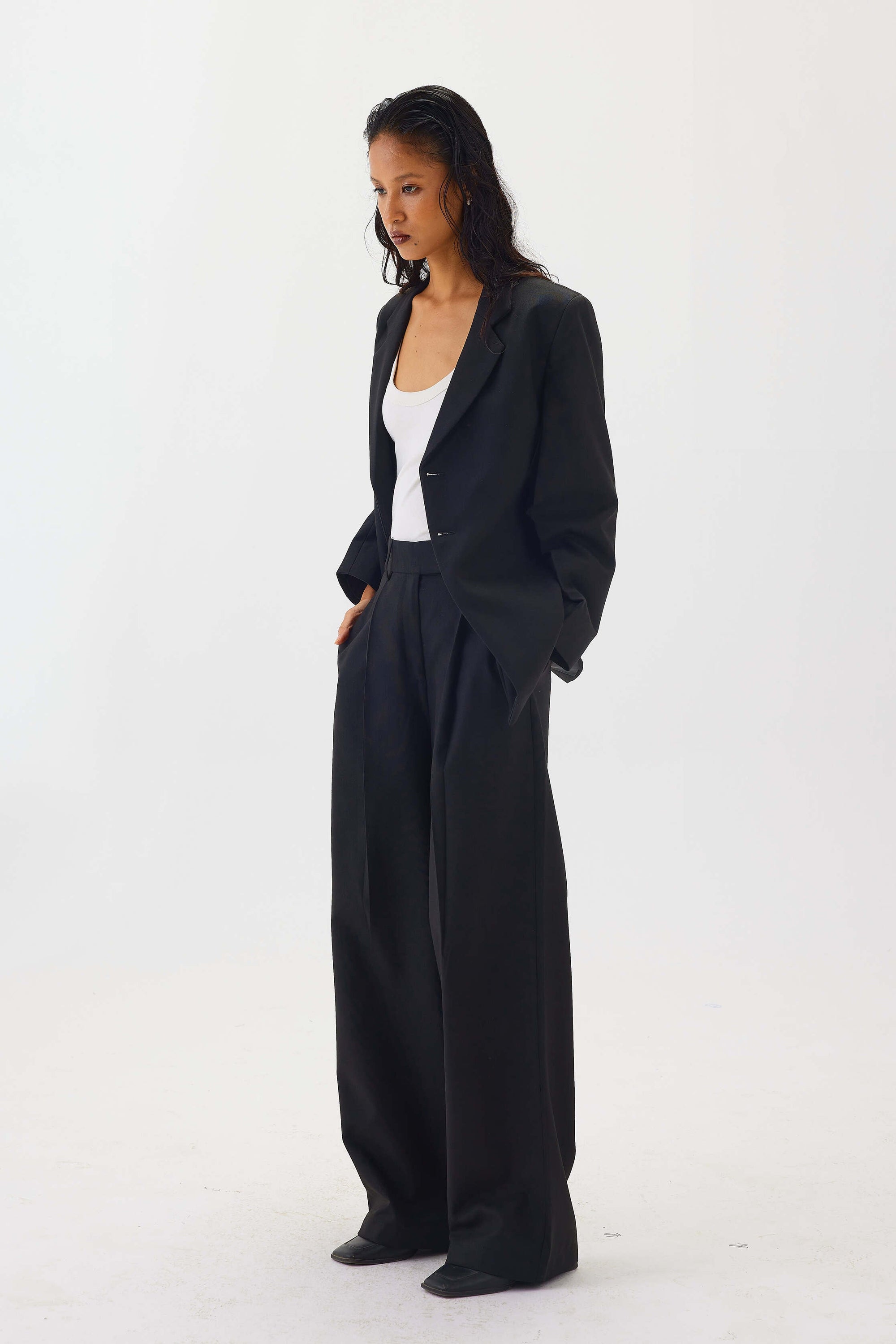 Amira Blazer Black