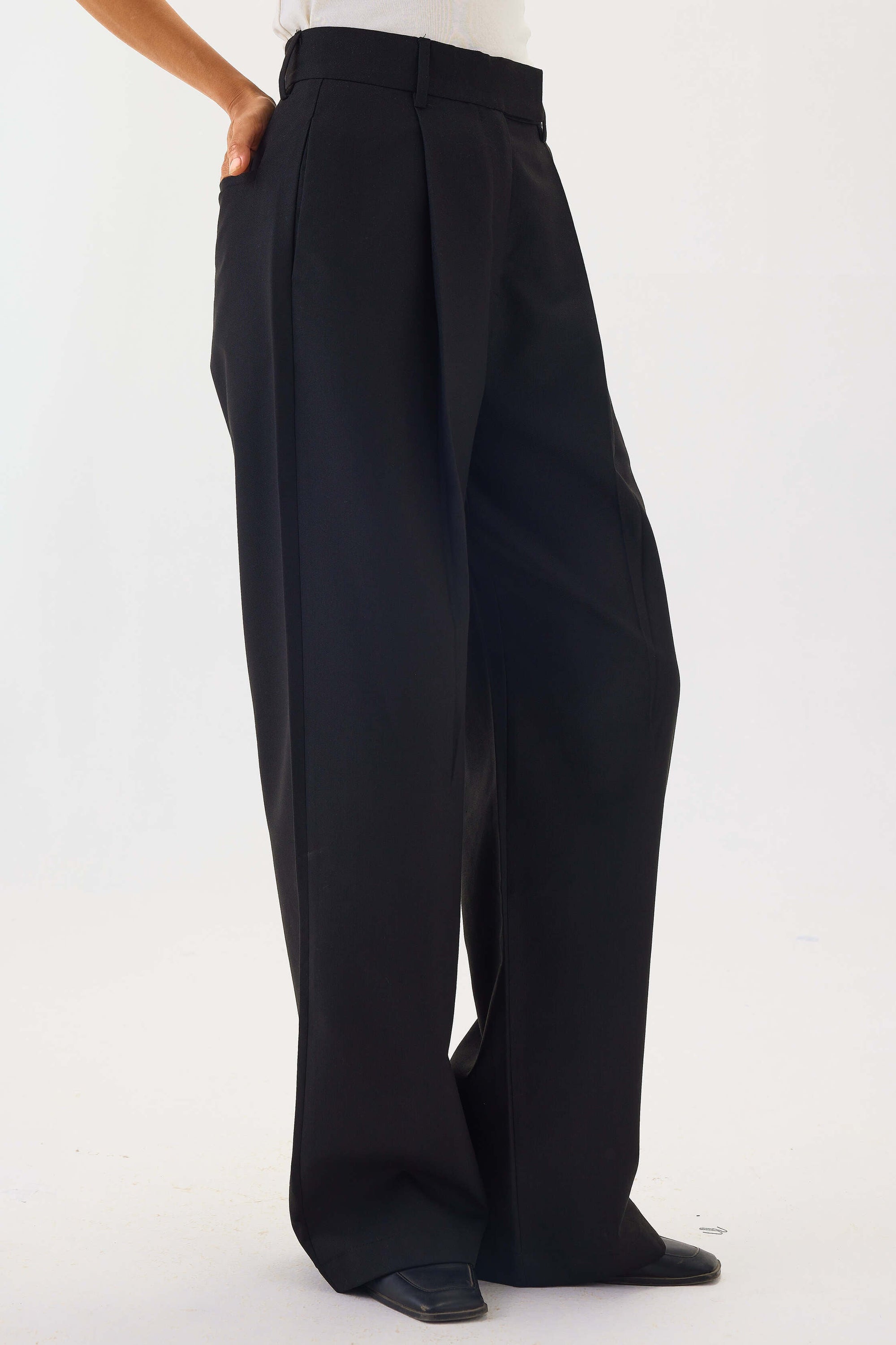 Raya Pants Black