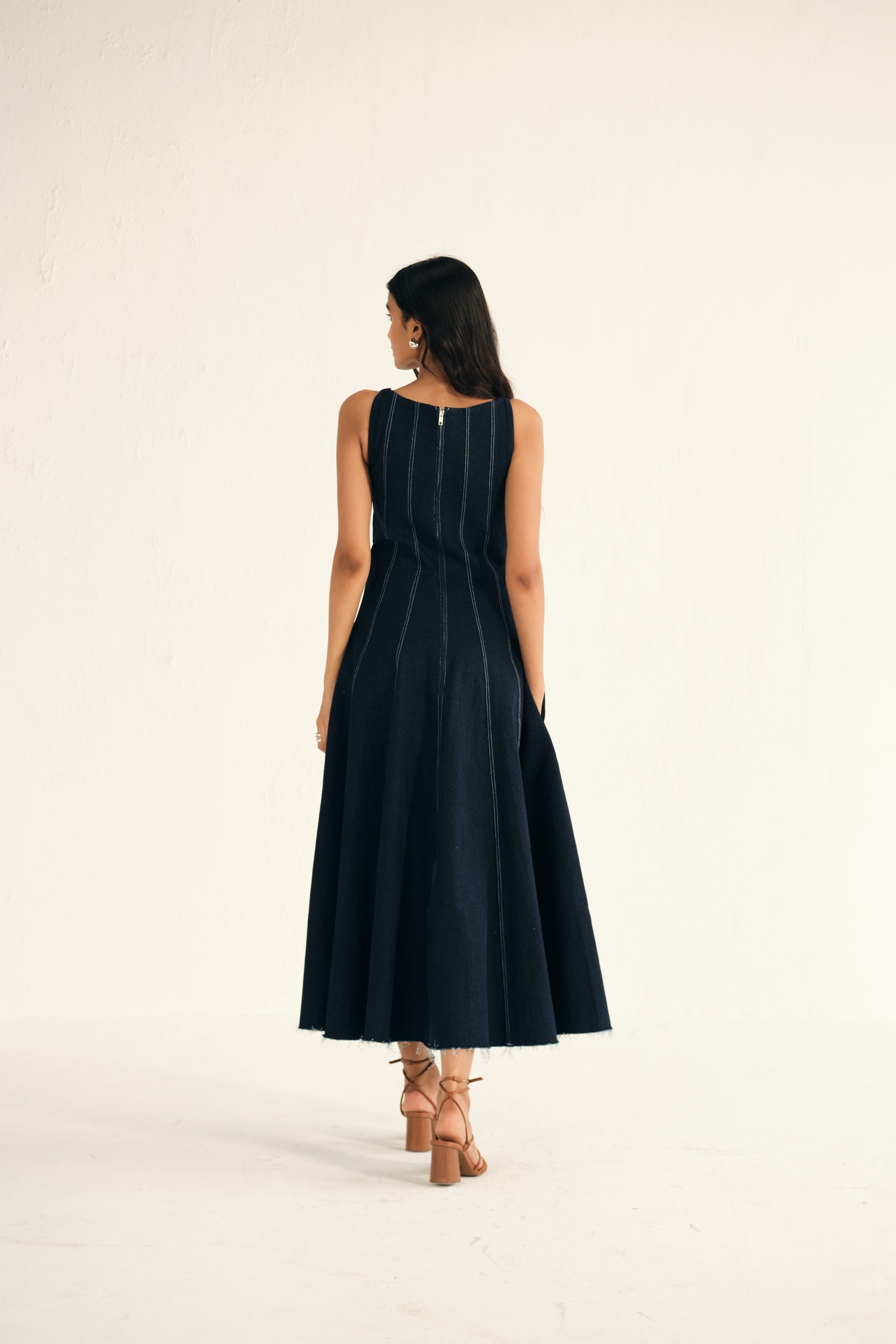 Anisa Dress